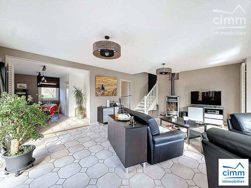 Maison - 190 m² - 8 pièces