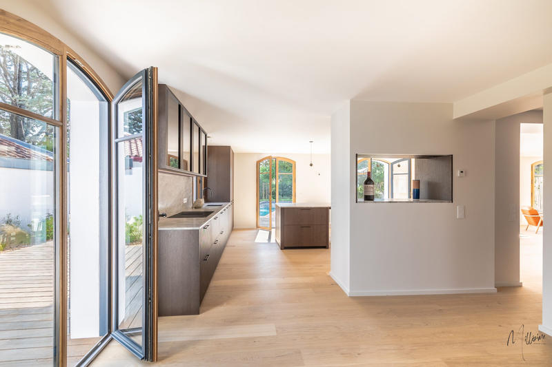 Maison - 231 m² - 7 pièces