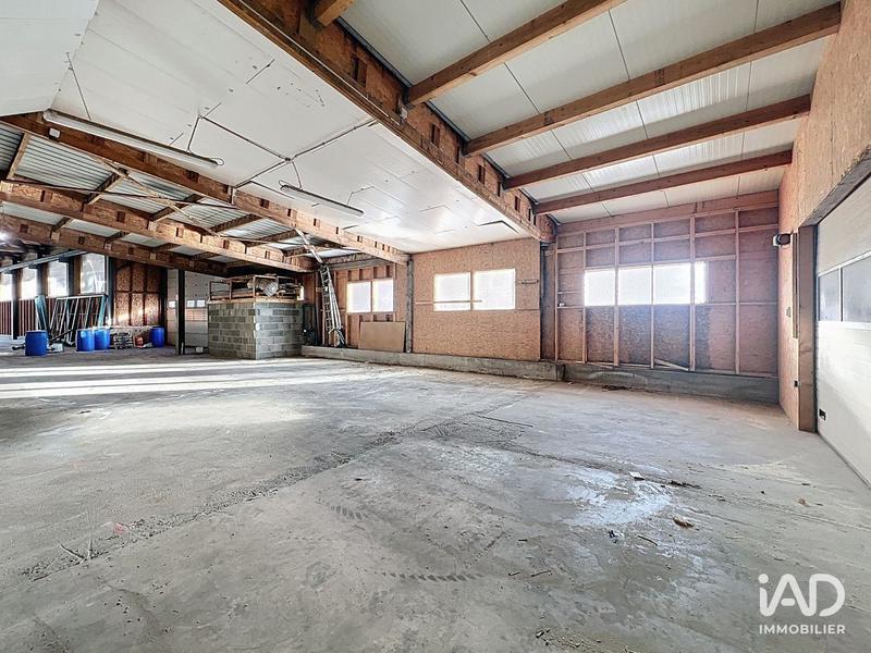 Local commercial - 2 460 m²