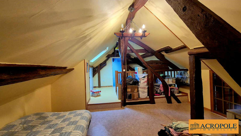 Maison - 85 m² - 4 pièces