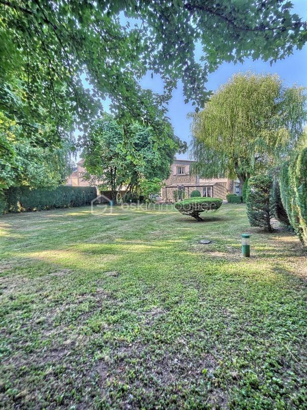 Maison de ville - 328 m² - 8 pièces