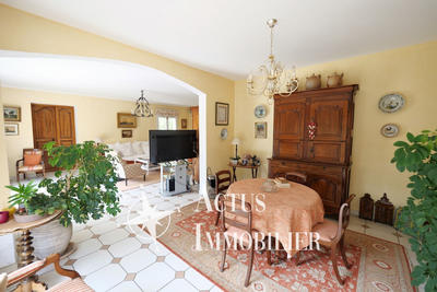Maison - 190 m² - 6 pièces