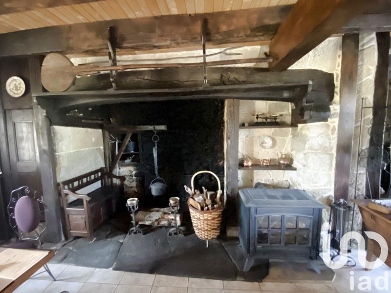 Maison - 210 m² - 6 pièces