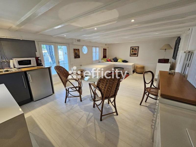 Maison - 102 m² - 4 pièces