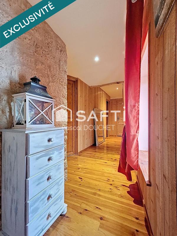 Maison - 215 m² - 6 pièces