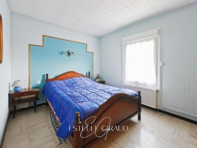 Maison - 92 m² - 5 pièces