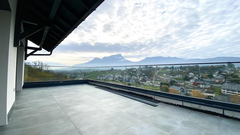 Maison - 240 m² - 6 pièces