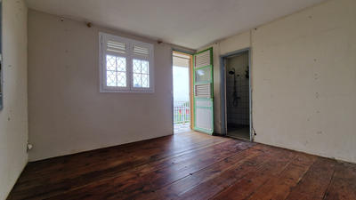 Maison - 140 m² - 4 pièces