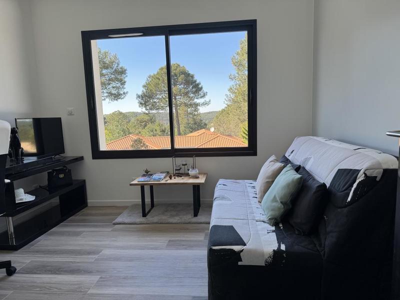 Maison - 238 m² - 7 pièces