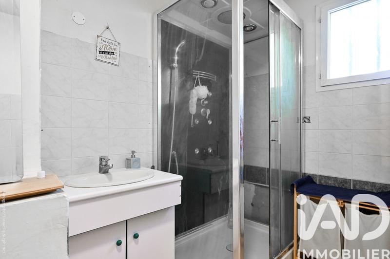 Maison - 180 m² - 8 pièces