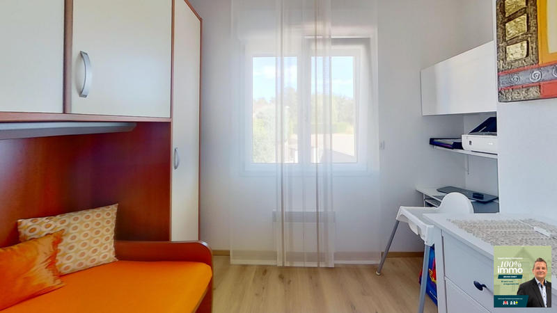 Maison - 260 m² - 6 pièces