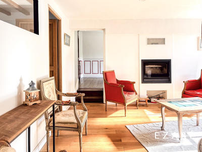 Maison - 197 m² - 10 pièces