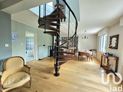 Maison - 128 m² - 5 pièces