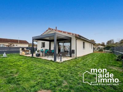 Maison - 86 m² - 4 pièces