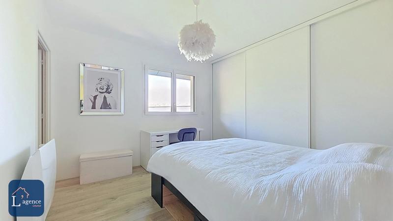 Maison - 304 m² - 8 pièces