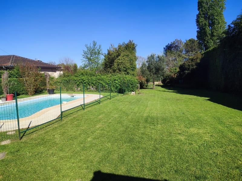 Maison - 181 m² - 6 pièces