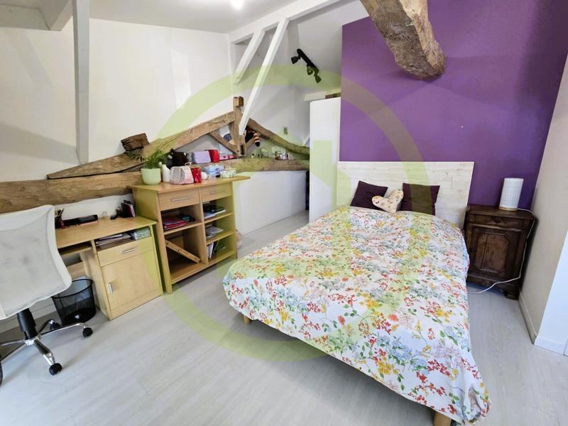 Maison - 207 m² - 7 pièces