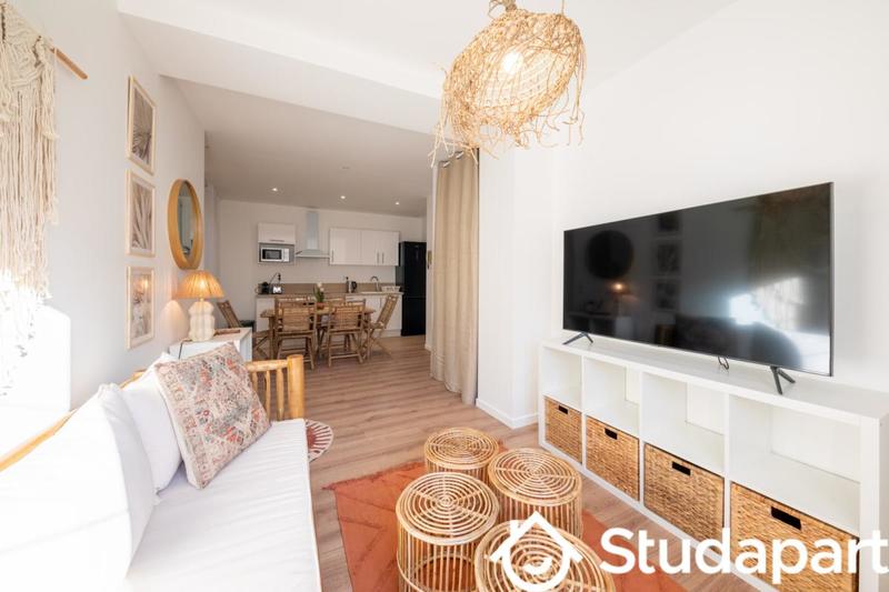 Chambre - 10 m² - 1 pièce