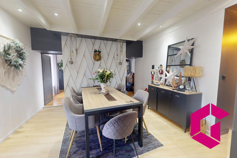 Maison - 115 m² - 7 pièces