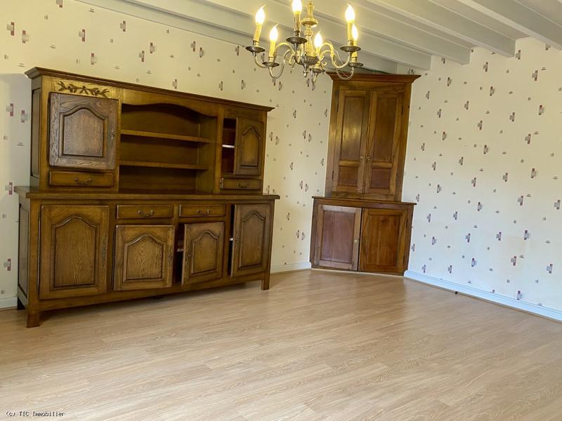 Corps de ferme - 210 m² - 7 pièces