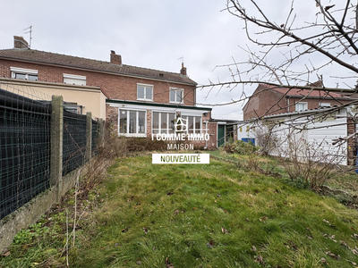 Maison - 90 m² - 6 pièces