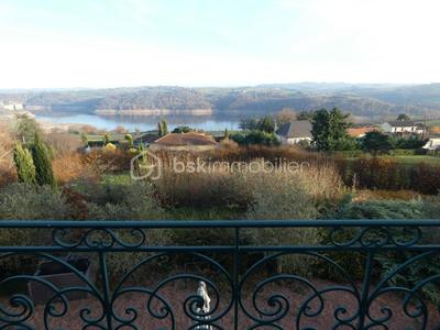 Maison d'architecte - 377 m² - 9 pièces