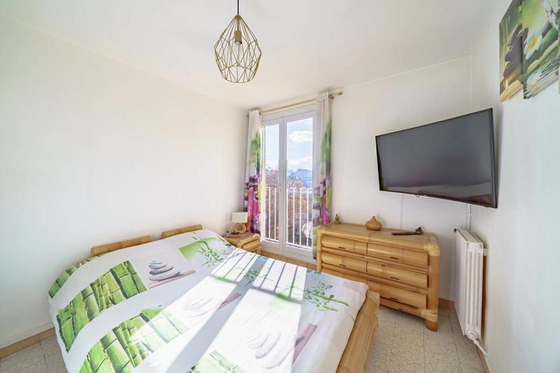 Appartement - 70 m² - 4 pièces