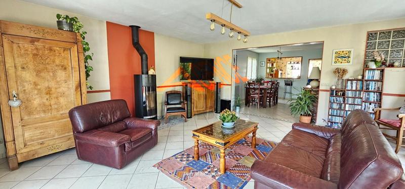 Maison - 170 m² - 9 pièces