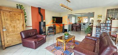 Maison - 170 m² - 9 pièces