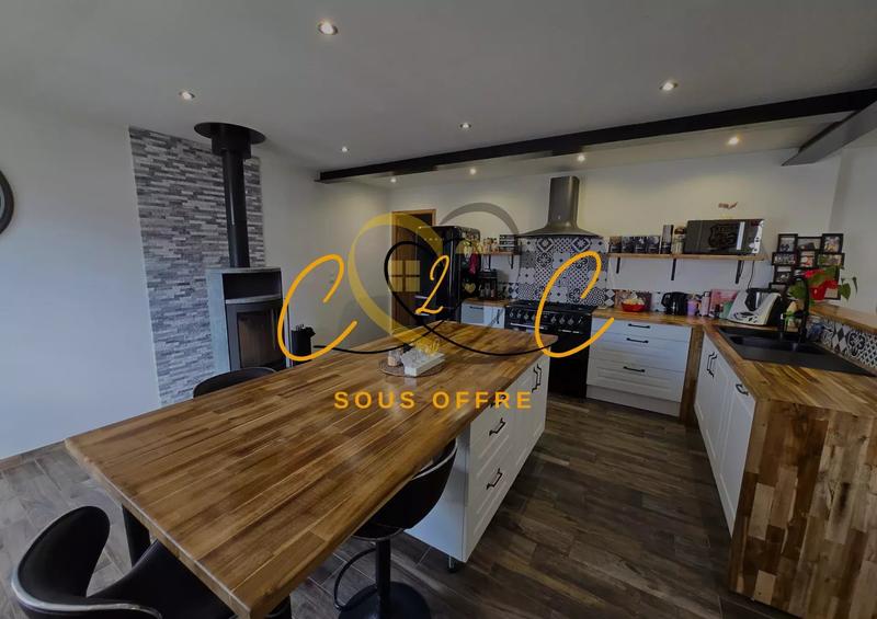 Maison - 90 m² - 3 pièces