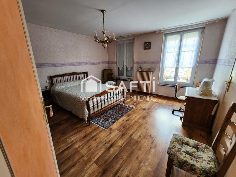 Maison - 260 m² - 10 pièces