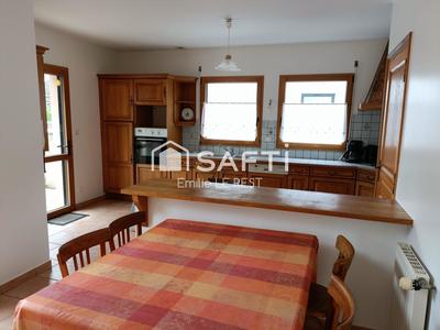 Maison - 150 m² - 8 pièces