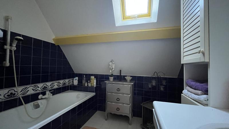 Maison traditionnelle - 198 m² - 5 pièces