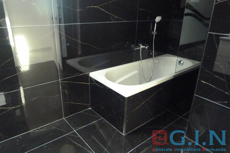 Maison - 173 m² - 7 pièces