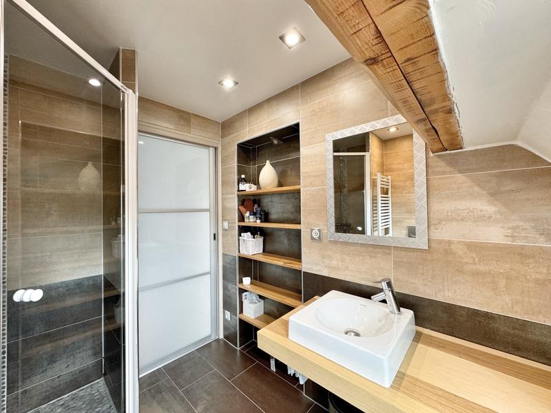 Maison - 211 m² - 5 pièces