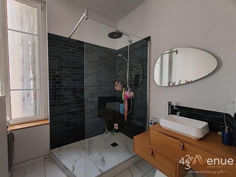 Appartement - 99 m² - 3 pièces