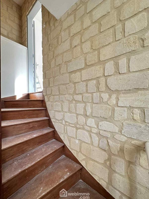 Maison - 95 m² - 4 pièces