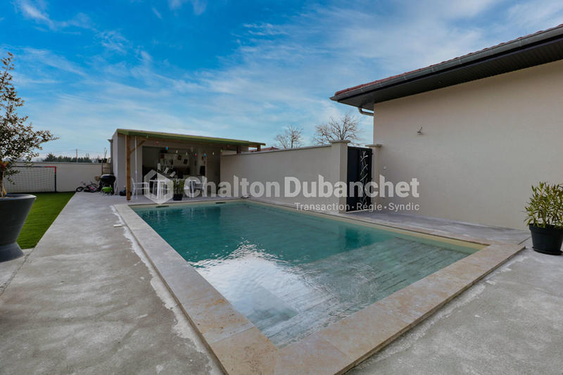 Maison - 180 m² - 6 pièces