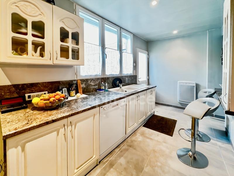 Maison - 100 m² - 5 pièces