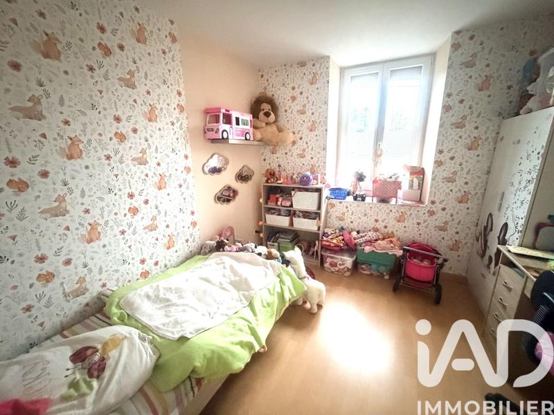 Maison - 225 m² - 8 pièces