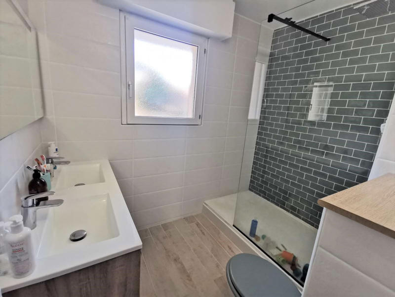 Appartement - 77 m² - 3 pièces