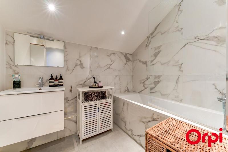 Appartement - 86 m² - 3 pièces