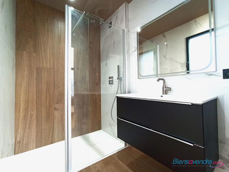 Maison contemporaine - 182 m² - 6 pièces