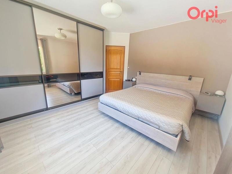 Maison - 199 m² - 7 pièces