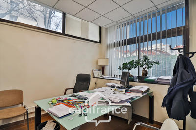 Bureau - 140 m² - 5 pièces