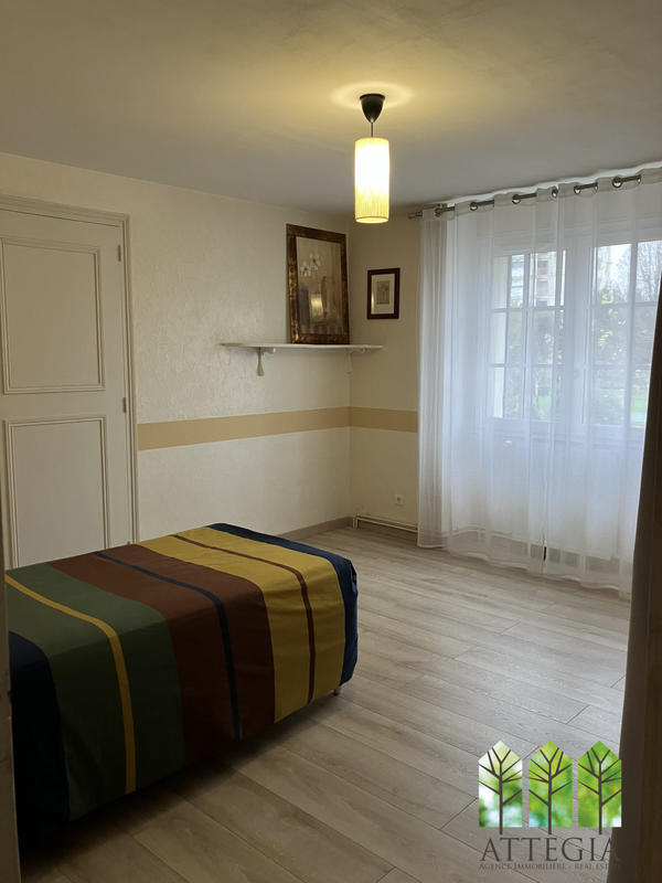 Maison - 175 m² - 8 pièces