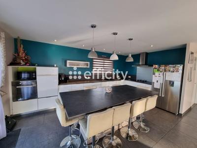 Maison - 138 m² - 6 pièces