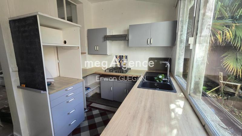 Maison - 90 m² - 5 pièces