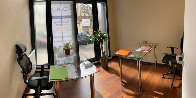 Local commercial - 147 m² - 6 pièces