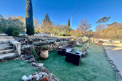 Maison - 175 m² - 8 pièces